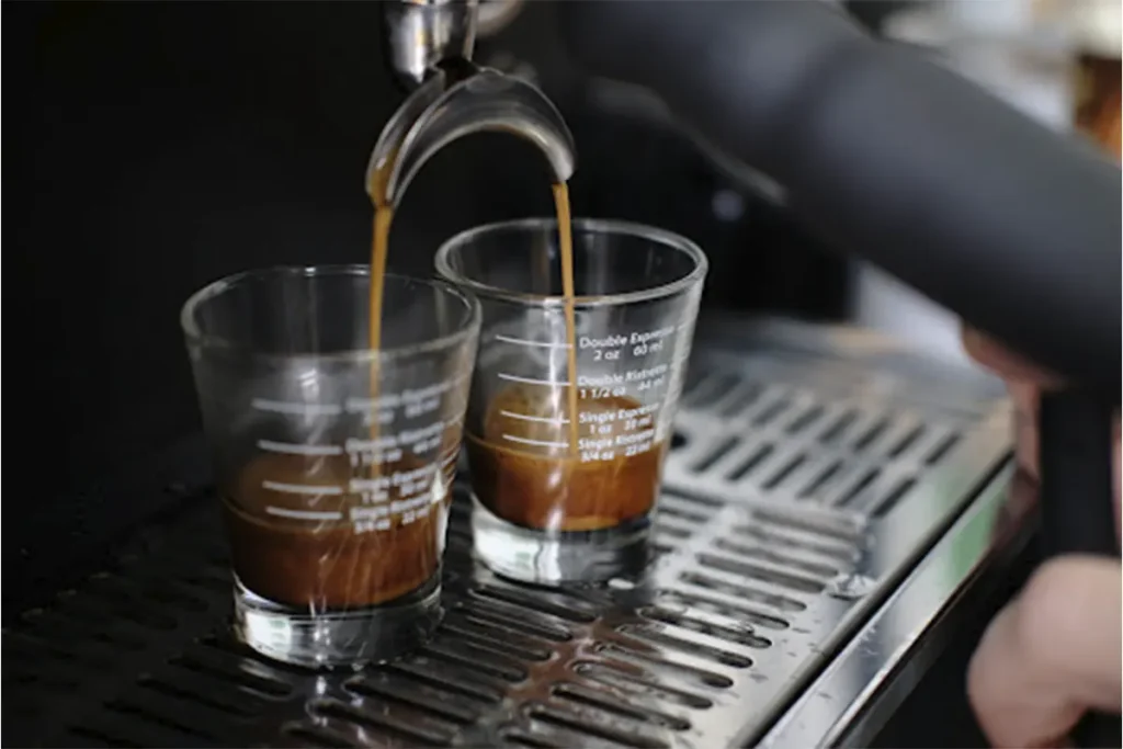 تفاوت نحوه سرو اسپرسو دبل و سینگل