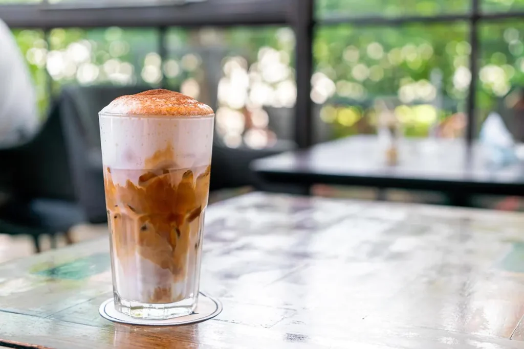 طرز تهیه آیس کافی با کاپوچینو