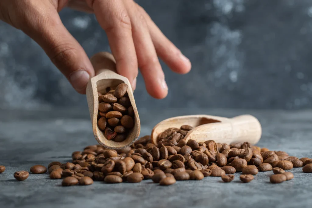  درجه آسیاب درشت برای فرنچ پرس مناسب است، زیرا از عبور ذرات ریز قهوه از فیلتر جلوگیری می‌کند.