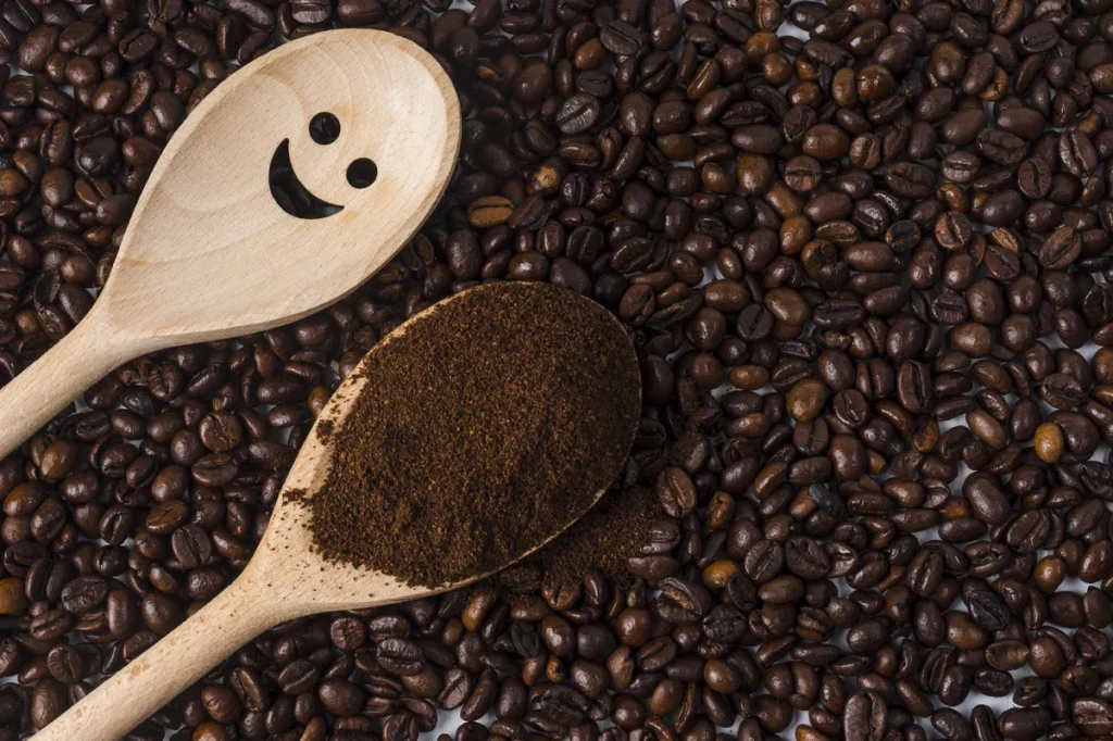 سوماترا به خاطر خاک آتشفشانی حاصلخیز، نزدیکی به خط استوا و ارتفاع زیاد مناطق کشت، از بهترین شرایط برای رشد قهوه برخوردار است.