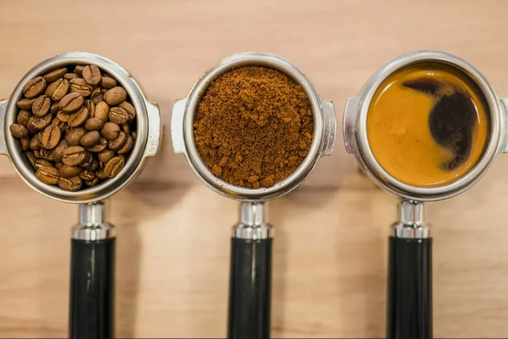 برای تهیه اسپرسو، دانه‌ها باید با درجه بسیار ریز آسیاب شوند.